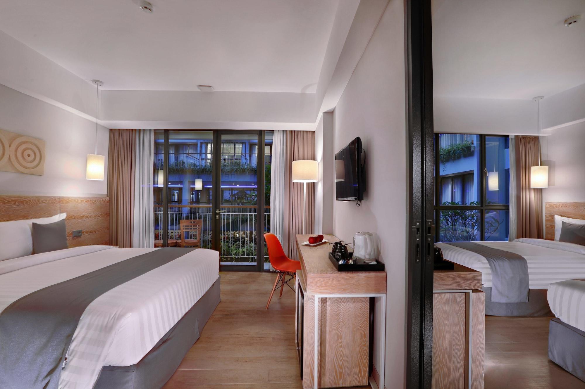 Hotel Neo+ Kuta Legian By Aston Exterior photo